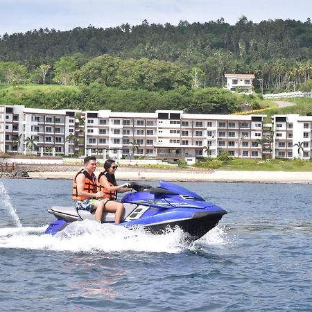 Holiday Oceanview Residences And Resort Samal Buitenkant foto