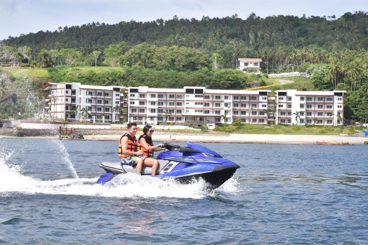 Holiday Oceanview Residences And Resort Samal Buitenkant foto