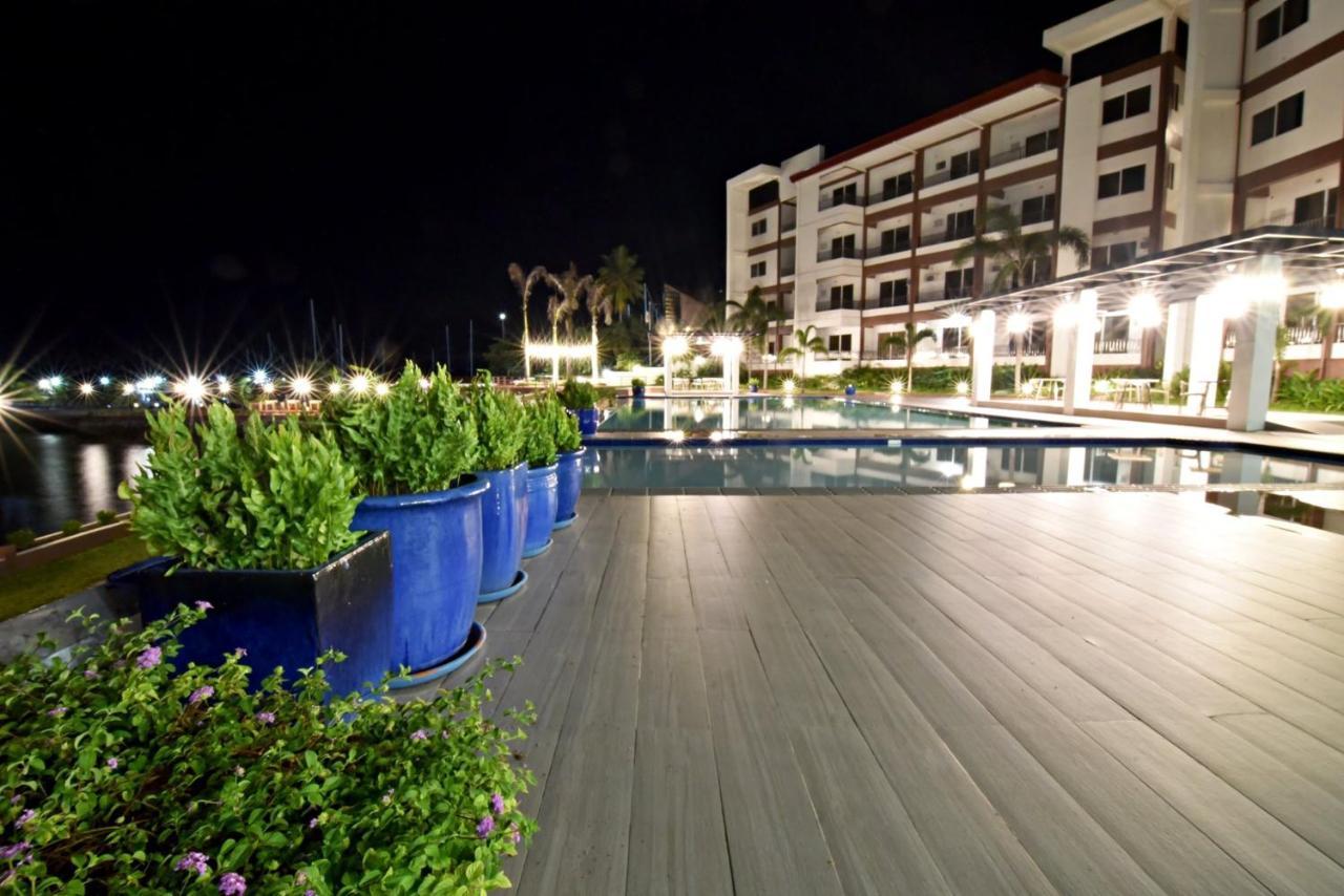 Holiday Oceanview Residences And Resort Samal Buitenkant foto